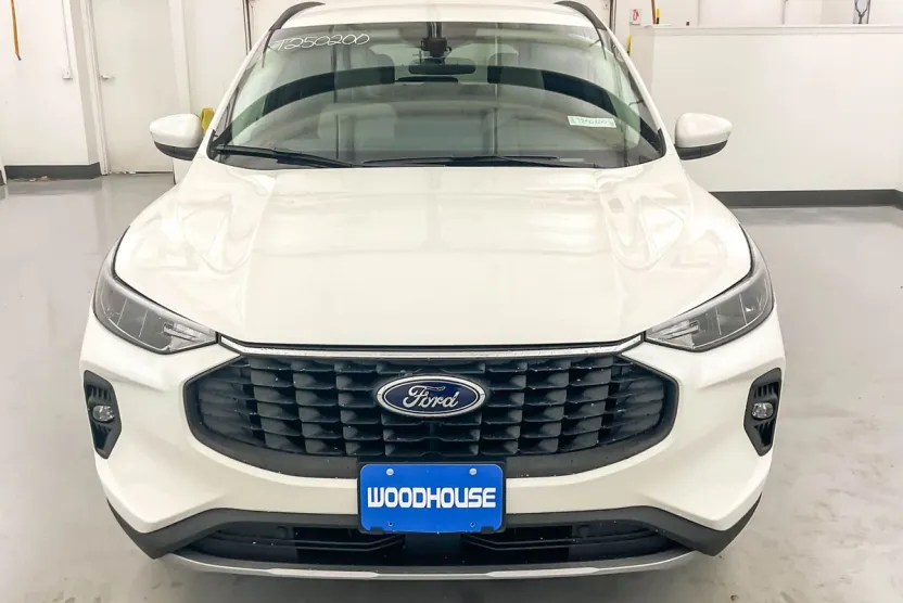 2025 Ford Escape Plug-In Hybrid Sport photo 1