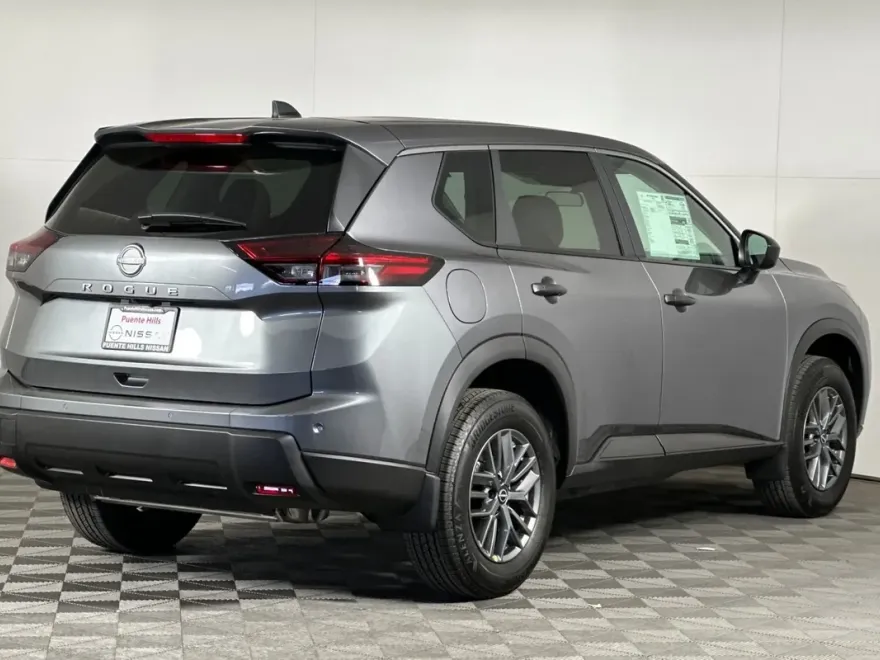 2025 Nissan Rogue S photo 1
