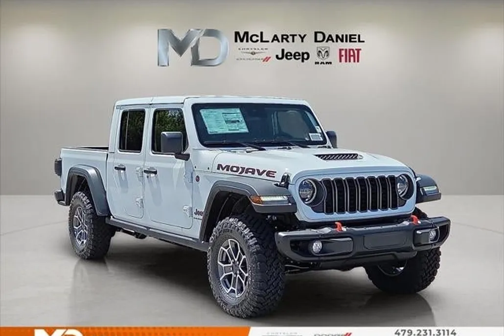 2025 Jeep Gladiator Mojave photo 1