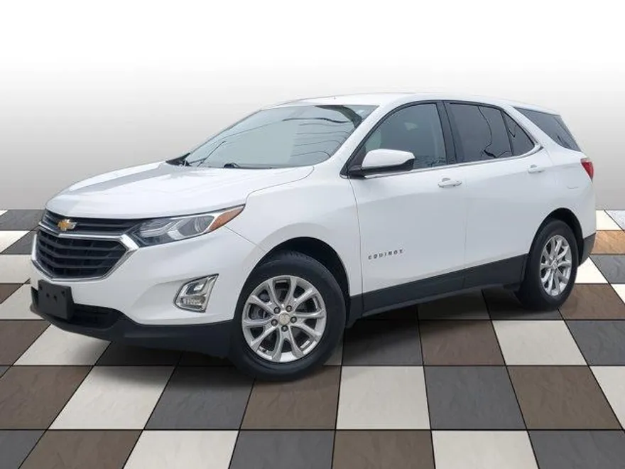 2020 Chevrolet Equinox LT photo 1