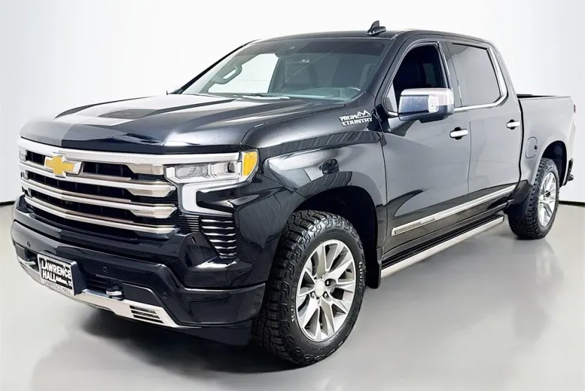 2022 Chevrolet Silverado 1500 High Country photo 1
