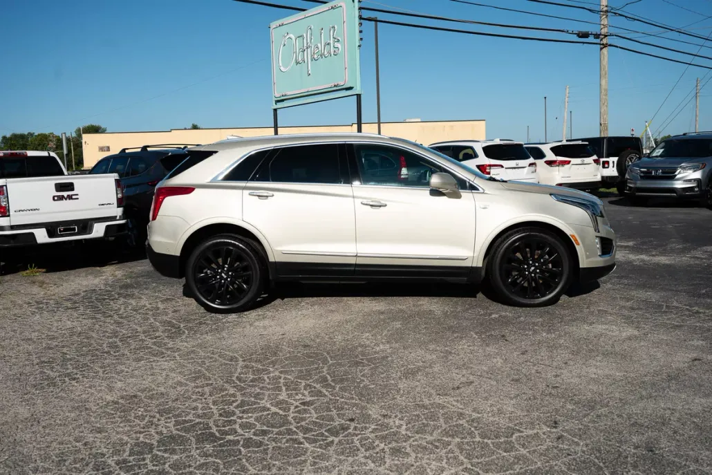 2017 Cadillac XT5 Platinum photo 1