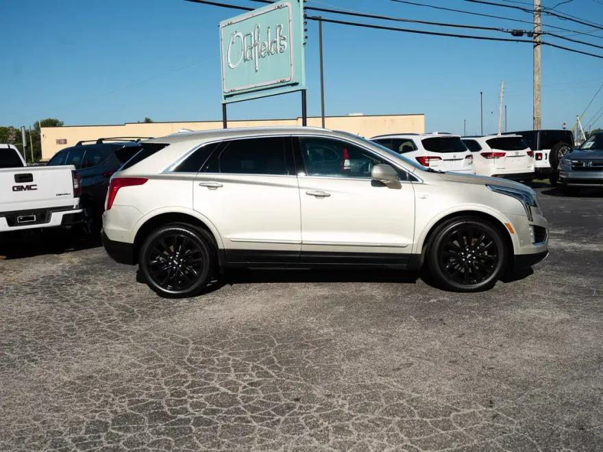 2017 Cadillac XT5 Platinum photo 1