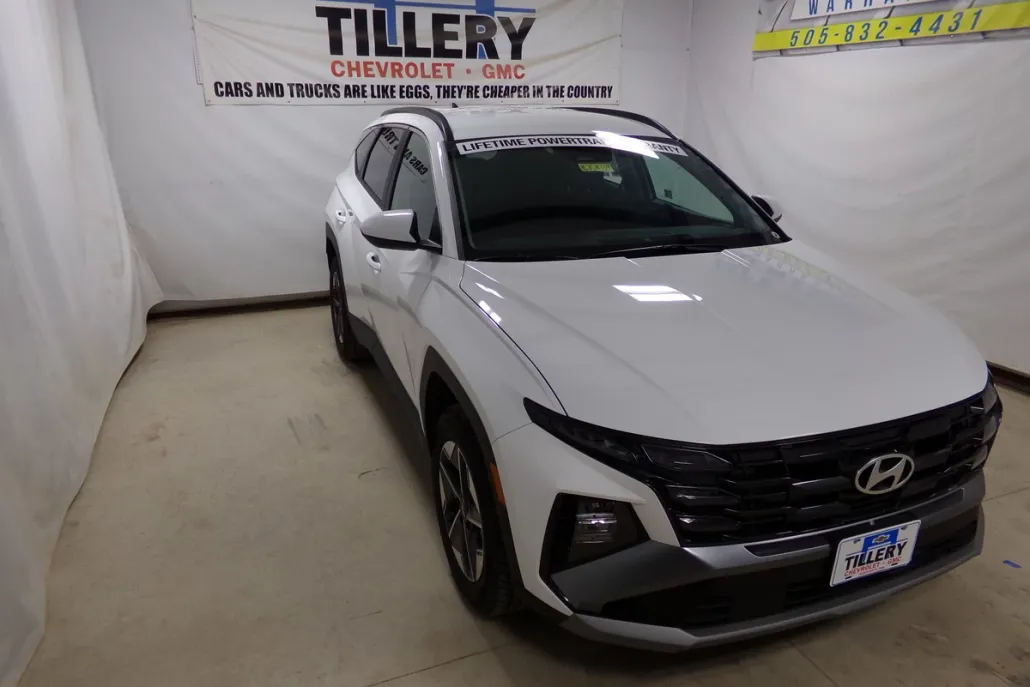 2025 Hyundai Tucson SEL photo 1