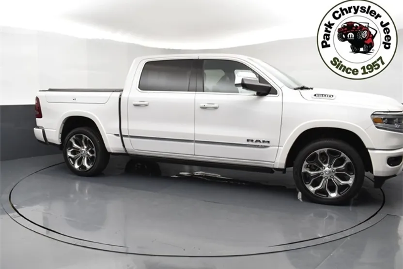 2023 Ram 1500 Limited photo 1