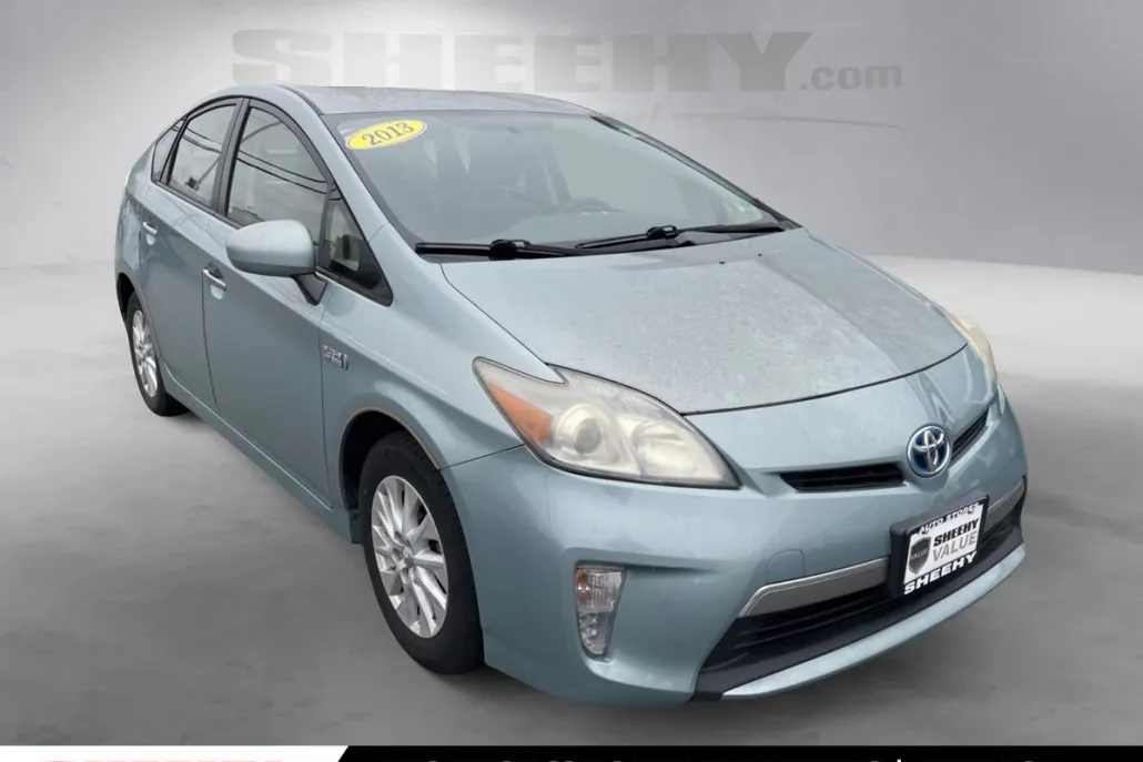 2013 Toyota Prius Plug-in Base photo 1