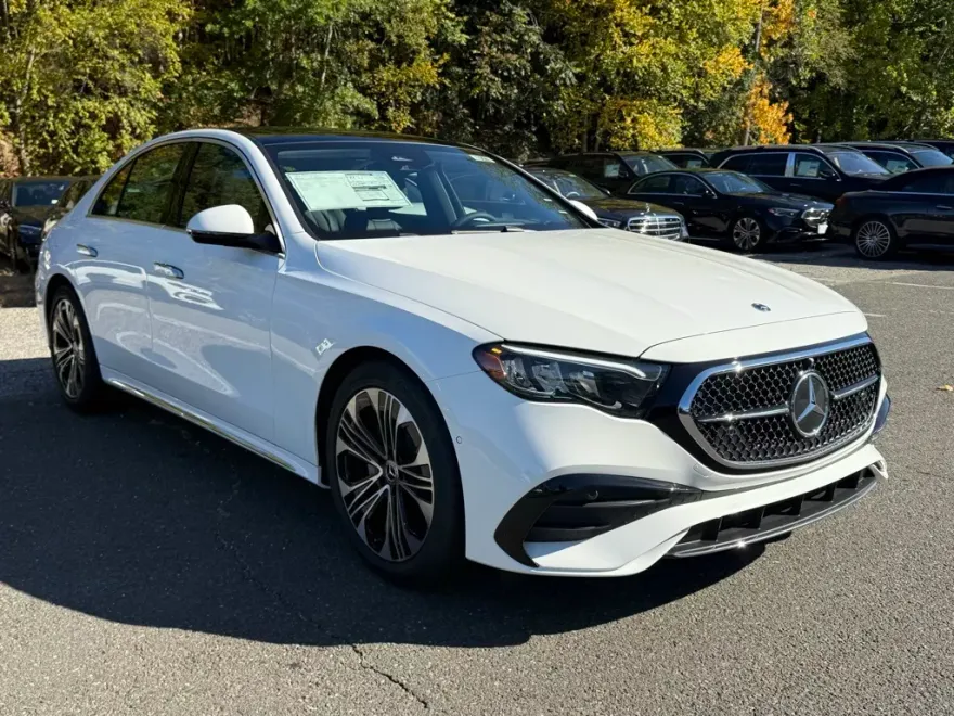 2026 Mercedes Benz E 350 4MATIC Sedan photo 1