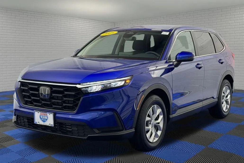 2025 Honda CR-V LX photo 1