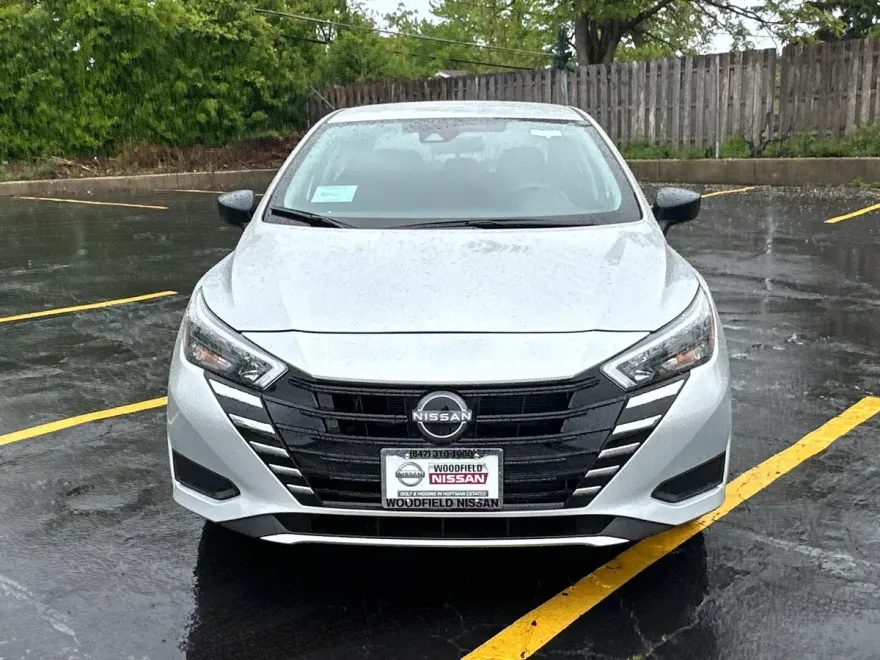 2025 Nissan Versa S photo 1