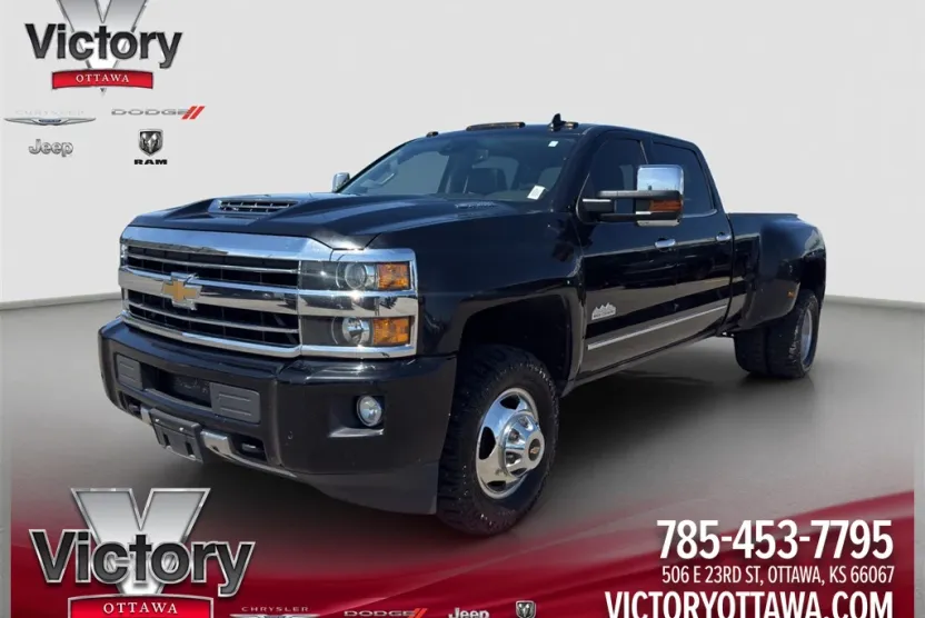 2018 Chevrolet Silverado High Country photo 1