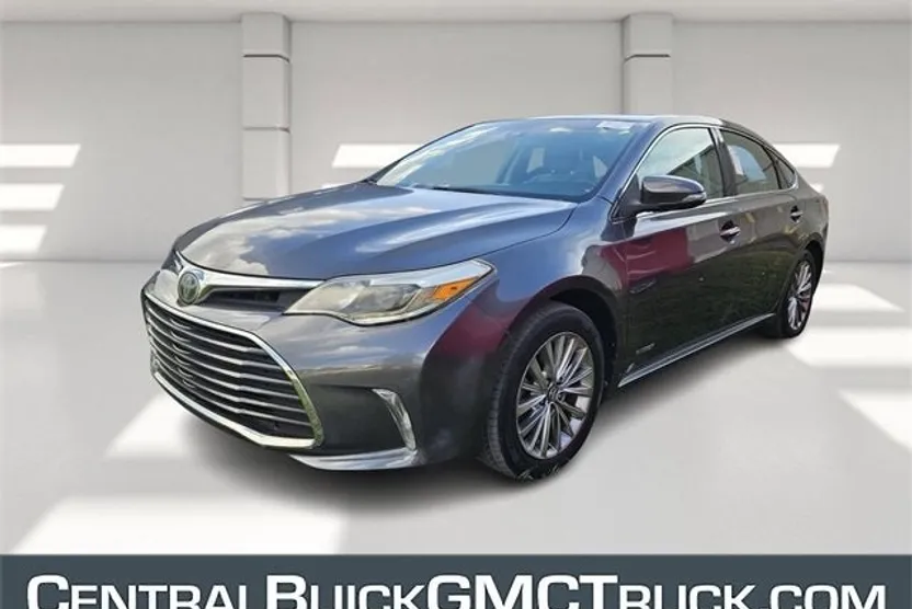 2017 Toyota Avalon Hybrid XLE Plus photo 1