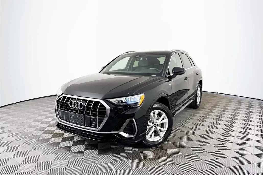 2021 Audi Q3 45 TFSI S line Premium photo 1