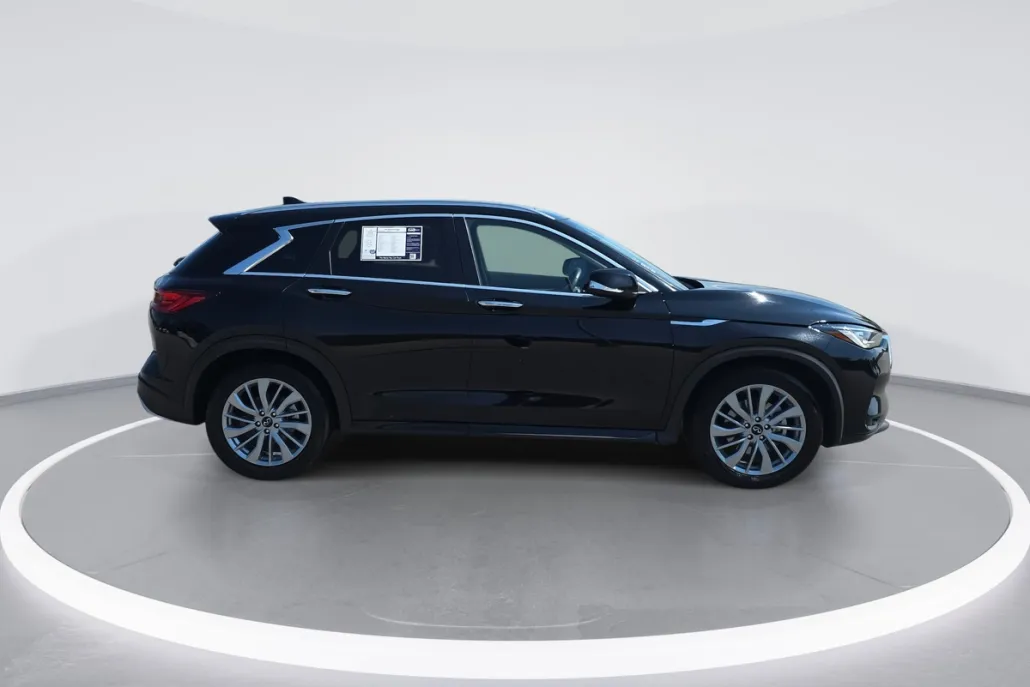 2024 Infiniti QX50 Luxe photo 1