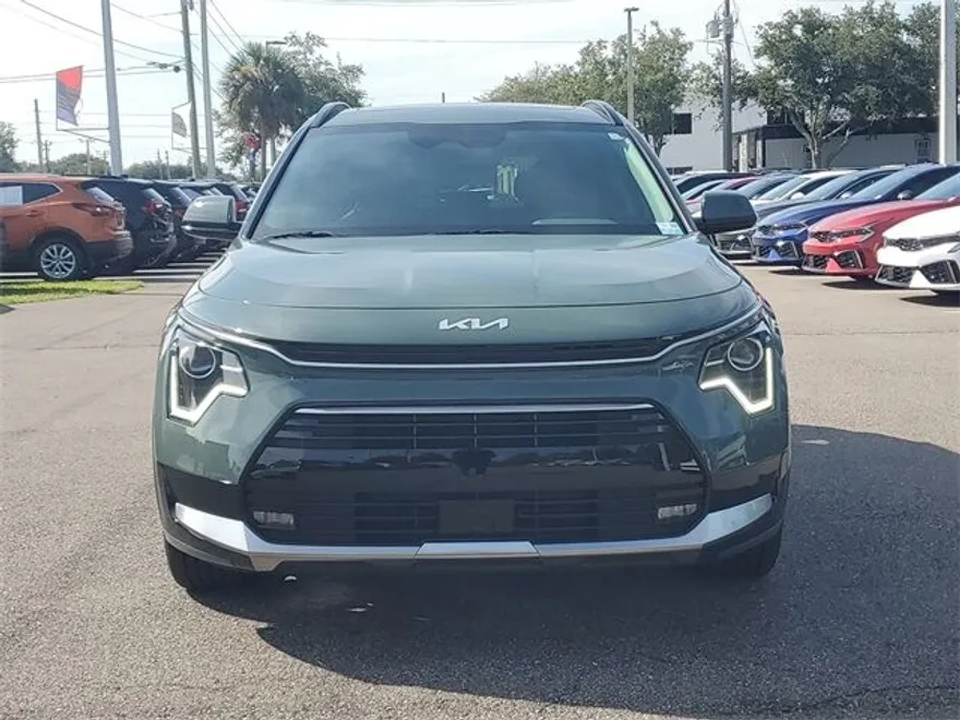 2025 Kia Niro EX Touring photo 1