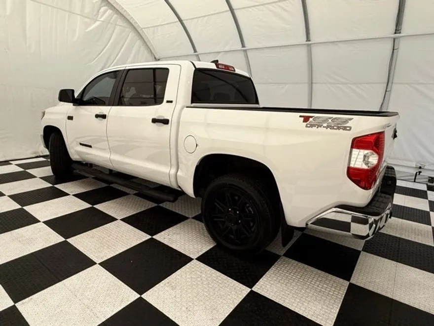 2020 Toyota Tundra SR5 Grade photo 1