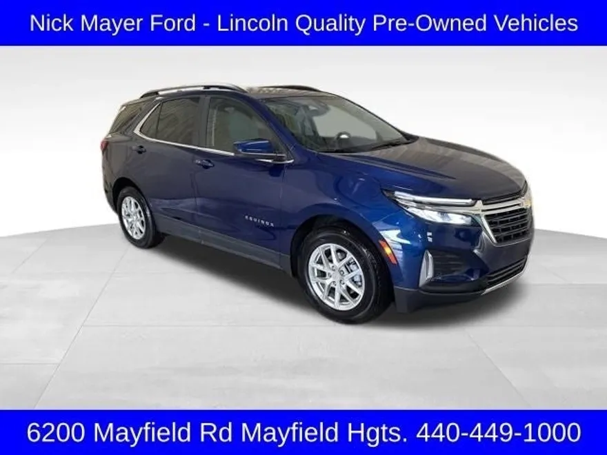 2022 Chevrolet Equinox LT photo 1