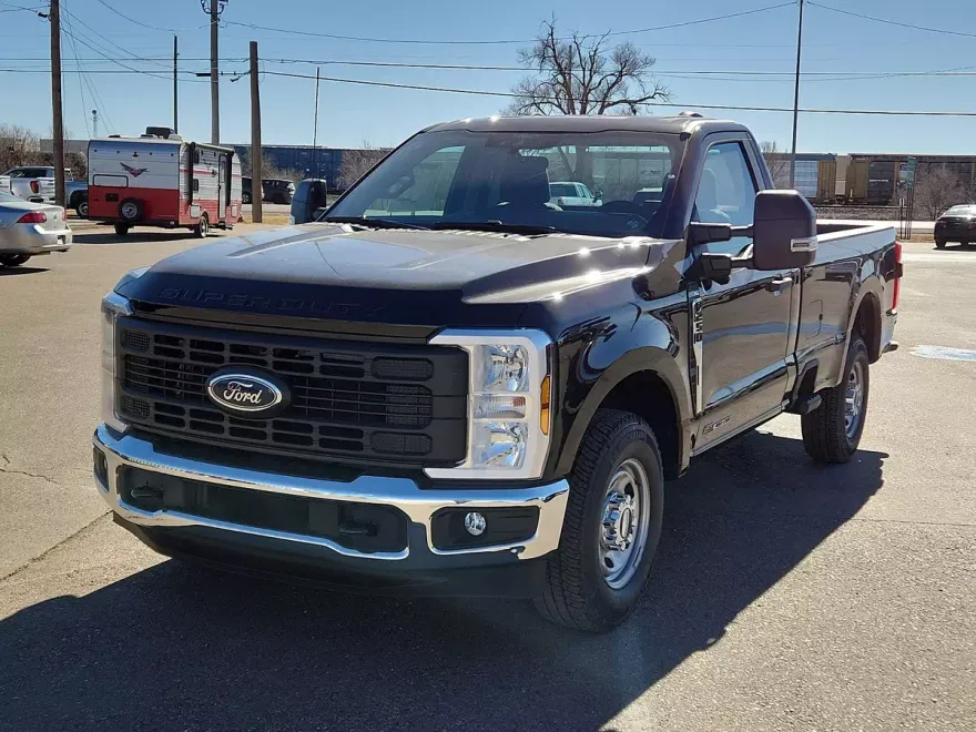 2025 Ford F-250 XL photo 1