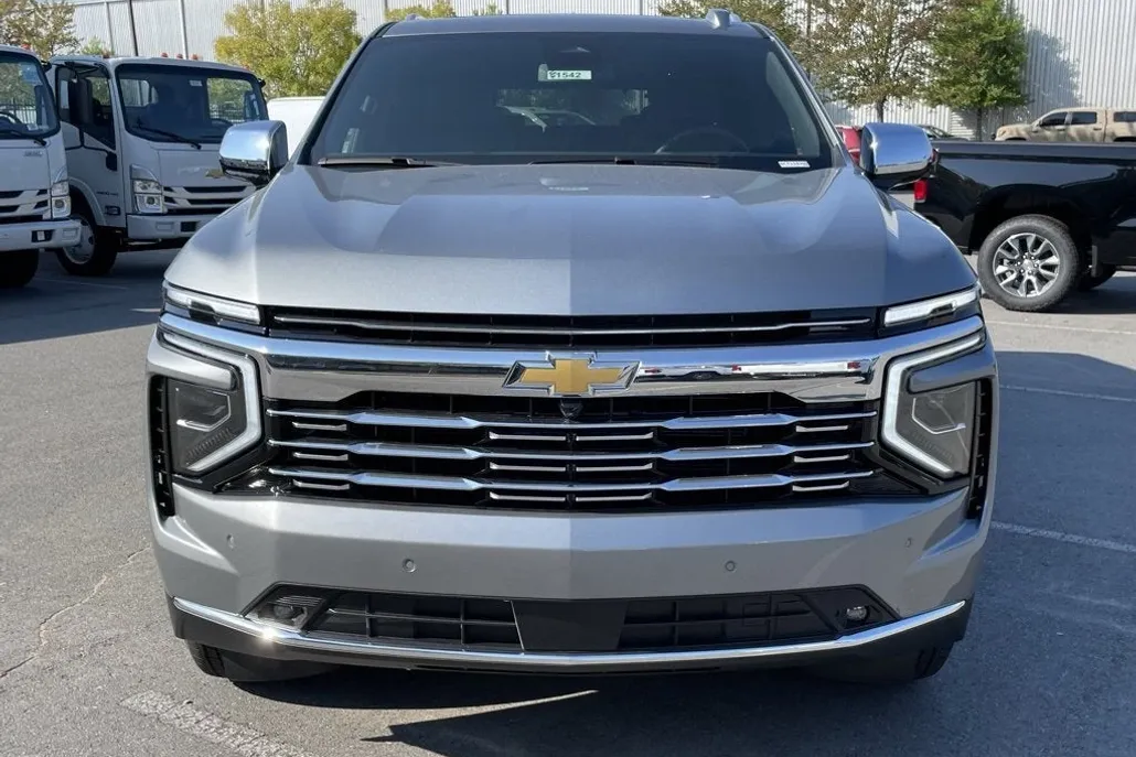 2026 Chevrolet Suburban Premier photo 1