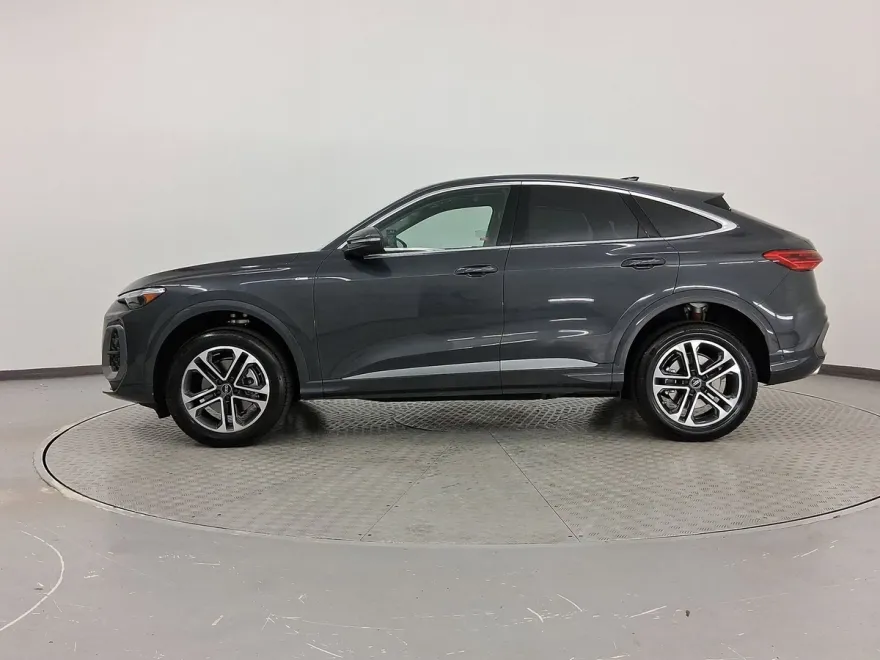 2025 Audi Q5 2.0T Premium Plus photo 1