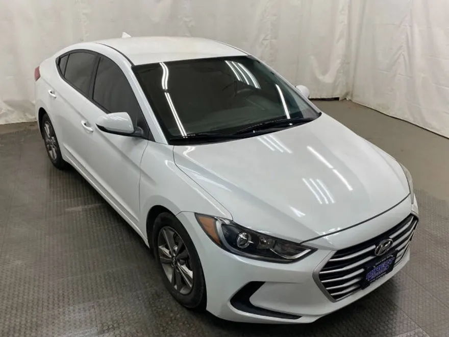 2017 Hyundai Elantra Value Edition photo 1