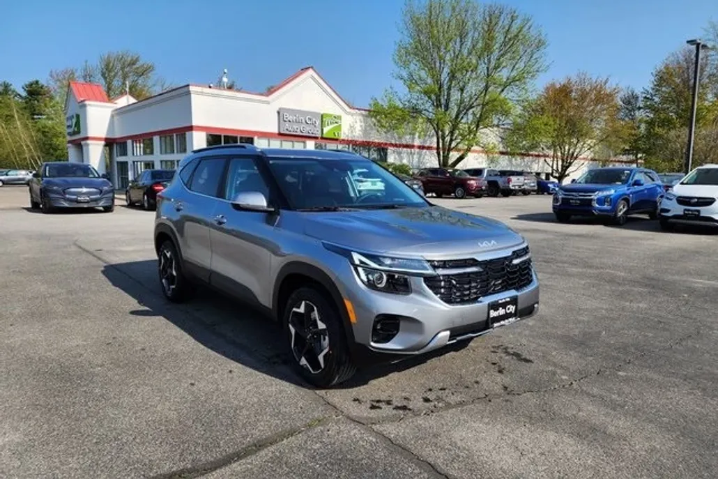 2026 Kia Seltos EX photo 1