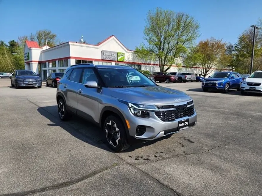 2026 Kia Seltos EX photo 1