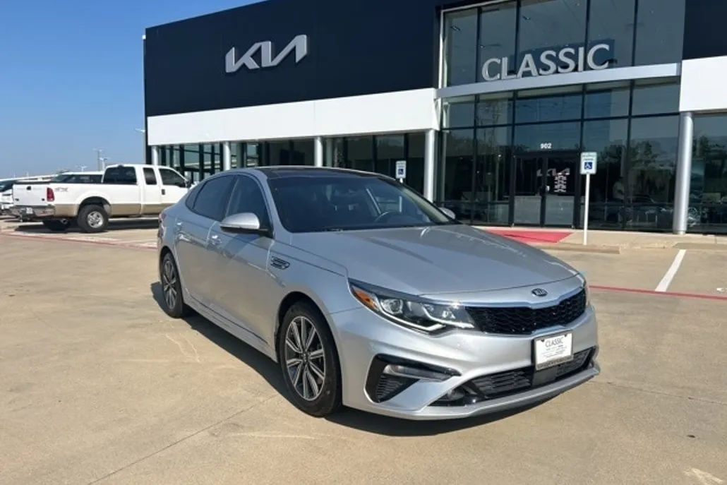 2020 Kia Optima EX Premium photo 1