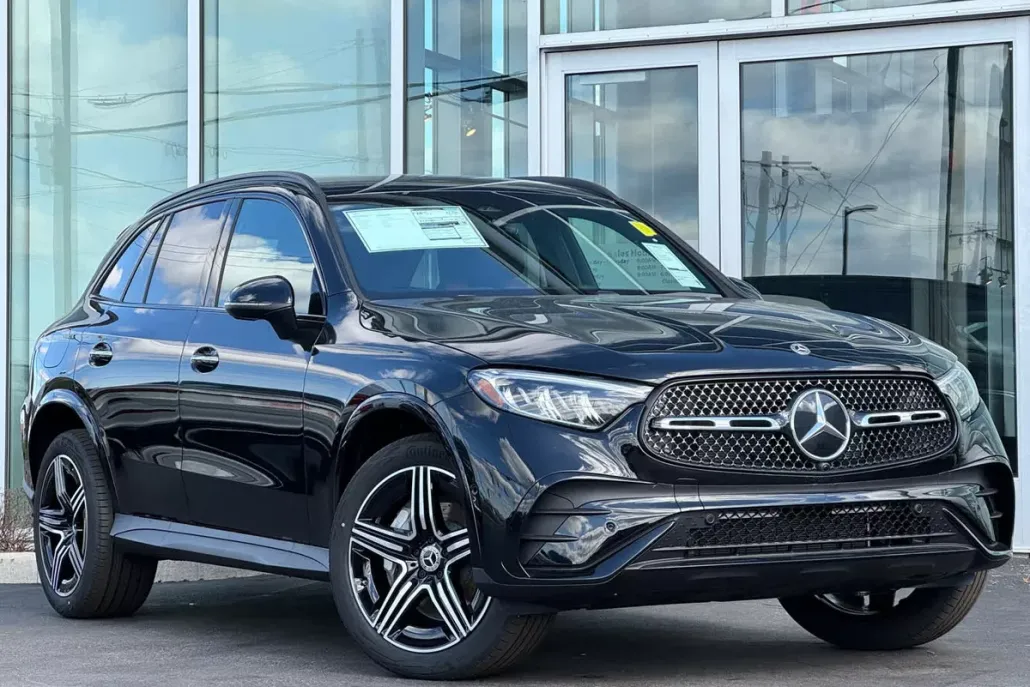2025 Mercedes Benz GLC 300 4MATIC photo 1