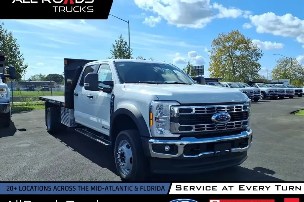 2025 Ford F-550 XL photo 1
