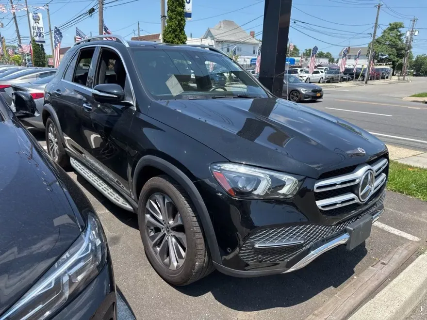 2022 Mercedes Benz GLE 350 4MATIC photo 1
