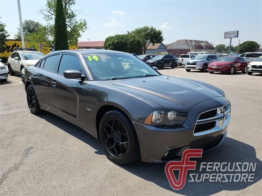2014 Dodge Charger R/T photo 1