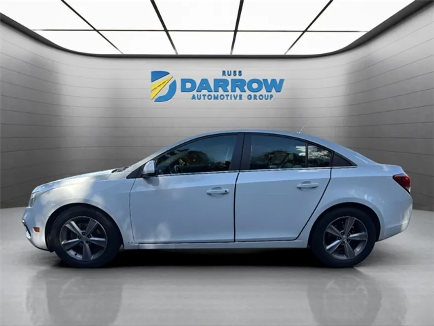 2015 Chevrolet Cruze photo 1