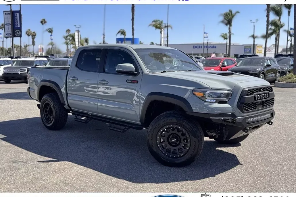 2021 Toyota Tacoma TRD Pro V6 photo 1