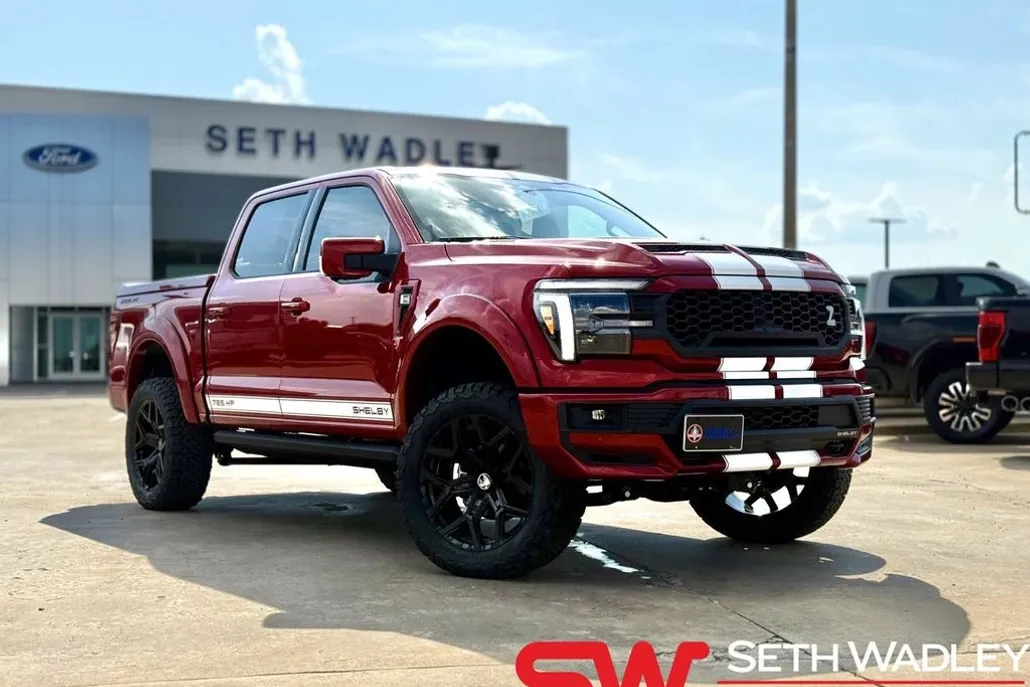 2025 Ford F-150 Lariat photo 1