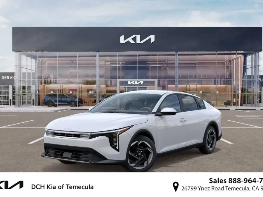 2025 Kia K4 EX photo 1