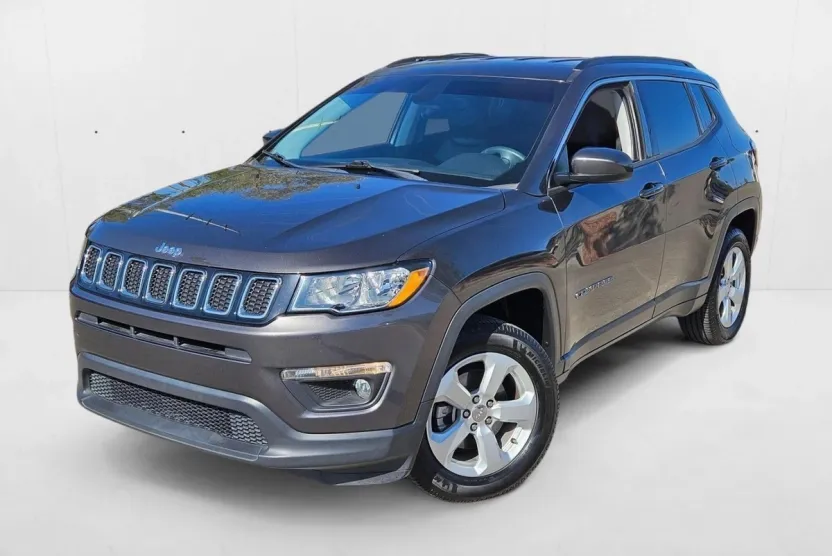 2018 Jeep Compass Latitude photo 1