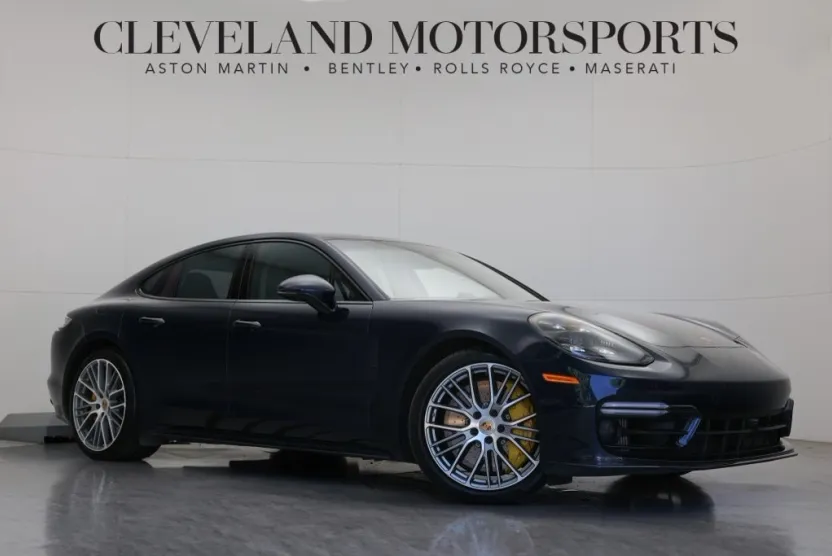 2023 Porsche Panamera Turbo S photo 1
