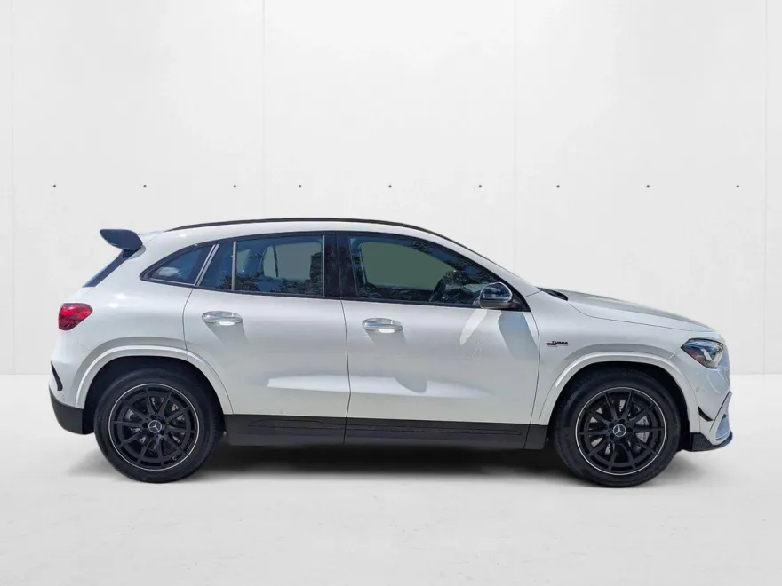 2025 Mercedes Benz GLA AMG 35 4MATIC photo 1