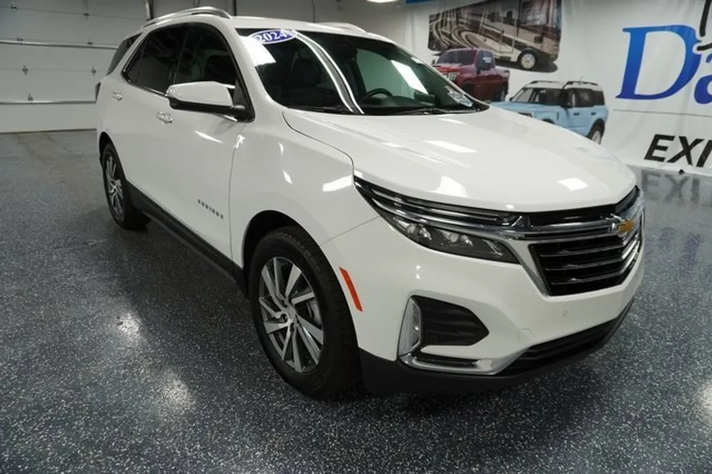 2024 Chevrolet Equinox Premier photo 1