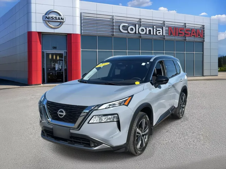 2022 Nissan Rogue SL photo 1