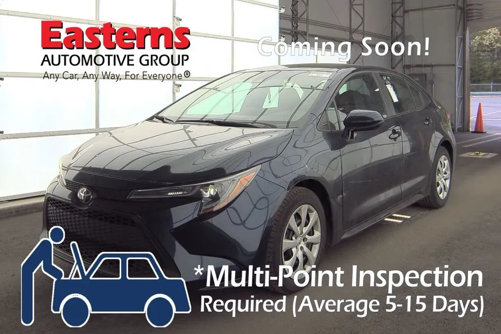 2022 Toyota Corolla LE photo 1