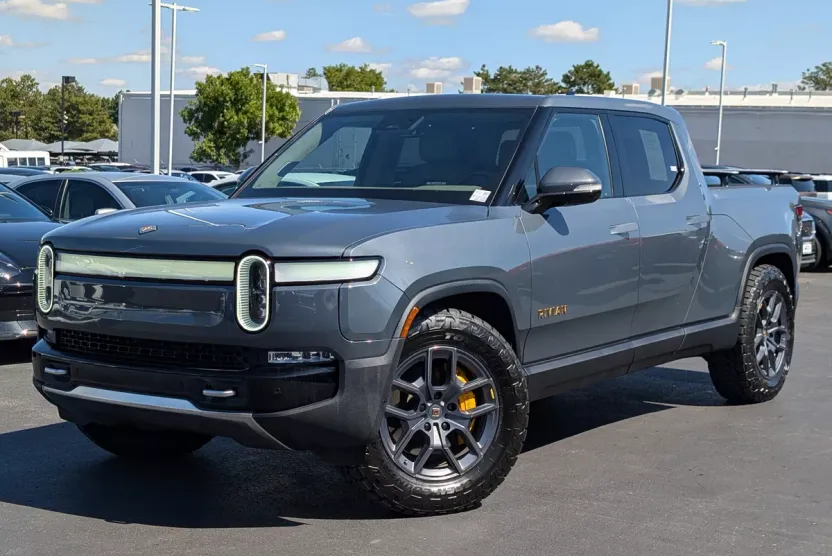 2022 Rivian R1T Adventure photo 1