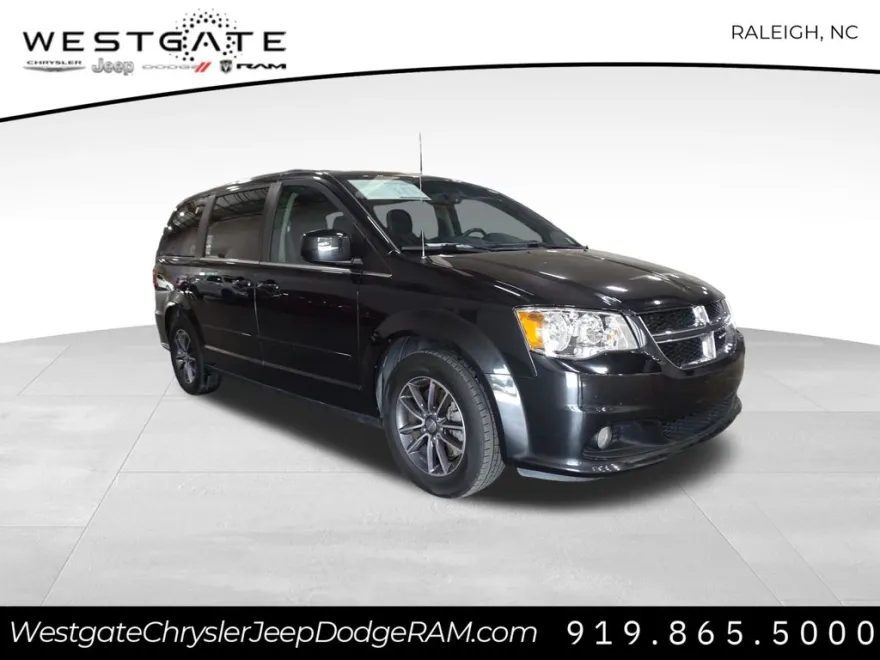 2017 Dodge Grand Caravan SXT photo 1