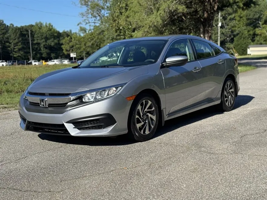2018 Honda Civic EX photo 1
