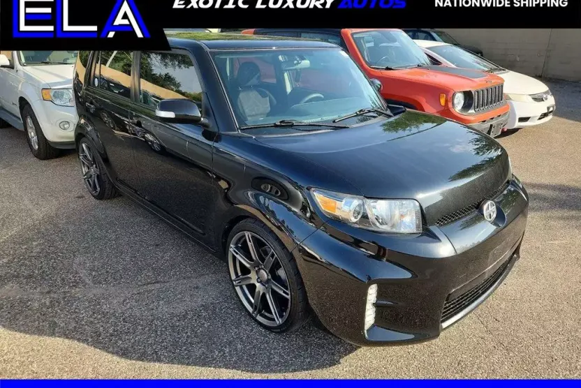 2014 Scion xB photo 1
