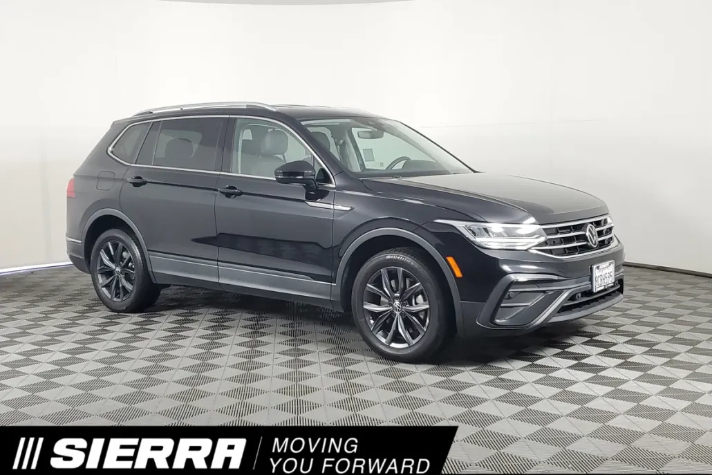 2022 Volkswagen Tiguan SE photo 1