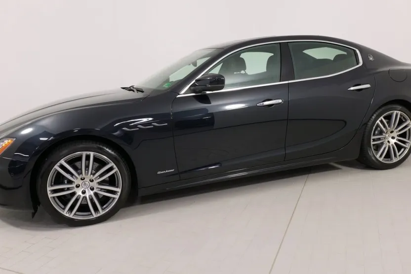 2021 Maserati Ghibli Q4 GranLusso photo 1
