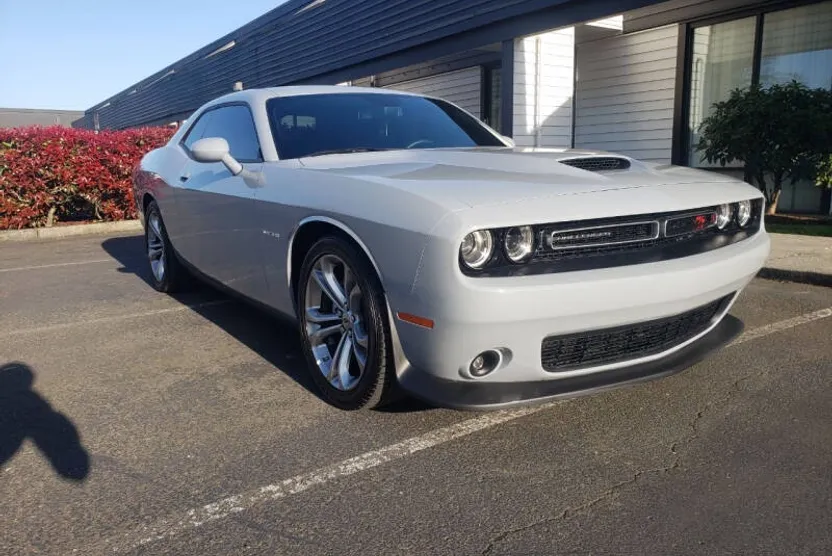 2022 Dodge Challenger R/T photo 1