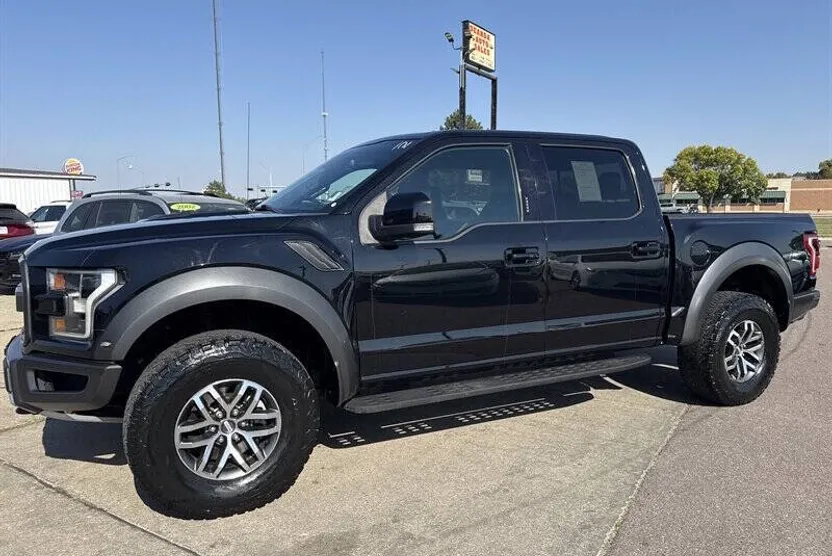 2018 Ford F-150 Raptor photo 1