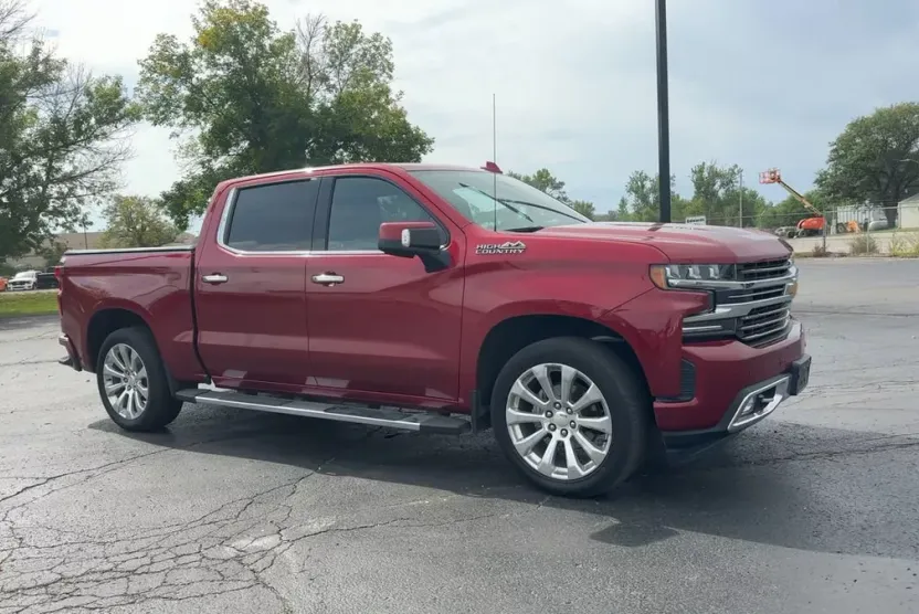 2019 Chevrolet Silverado 1500 High Country photo 1